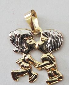 Pingente casal de namorados